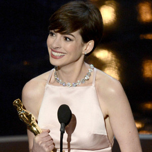 2013 Oscars Show, Anne Hathaway 2013 Oscars Show, Anne Hathaway